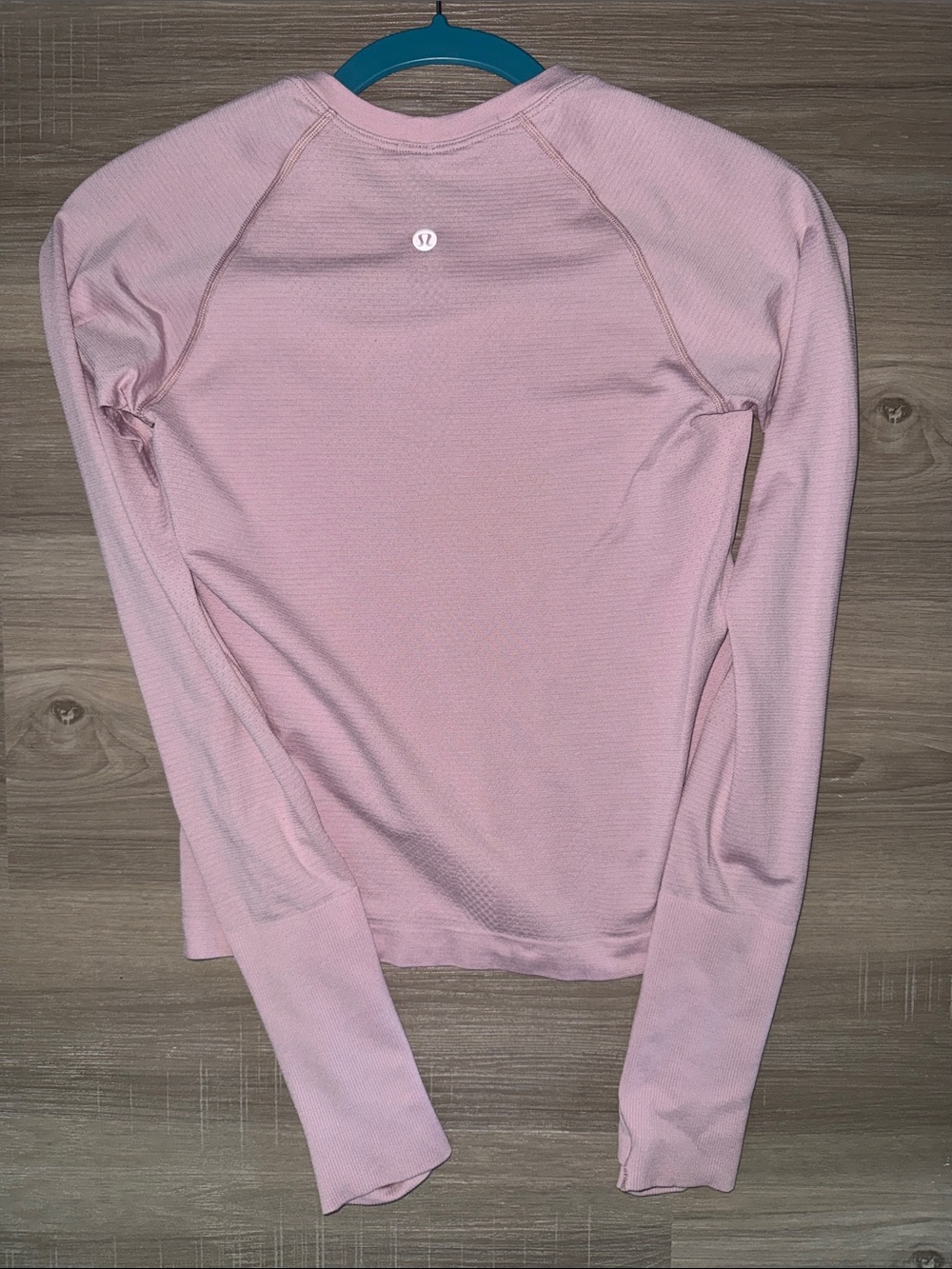 Lululemon Swiftly Tech Long Sleeve 2.0 Waist Length Size 6 Meadowsweet pink - Picture 2 of 2